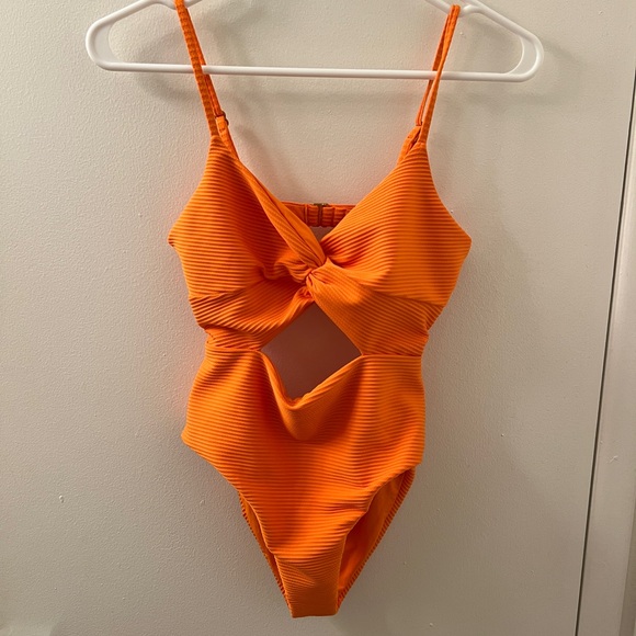 NWT! LSPACE Eco Chic Repreve Kyslee One Piece Swimsuit in Tangerine - Size S - Picture 6 of 9